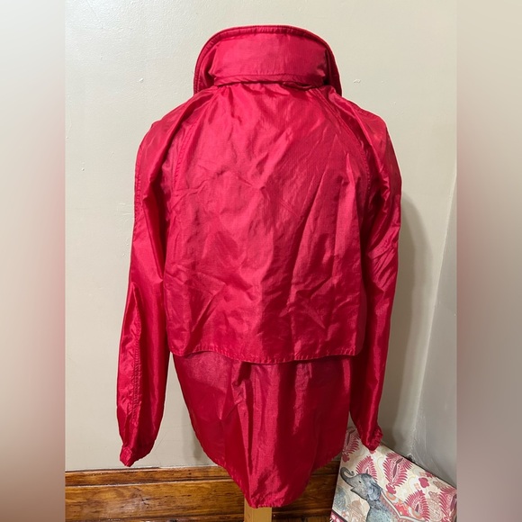 Eddie Bauer Mens Vintage Red Nylon Windbreaker Zip Up L Vented Packable Hood - Picture 3 of 8
